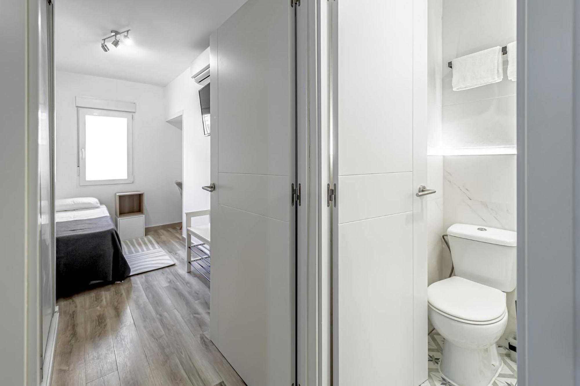 Apartamentos Pensamiento Madrid Exterior photo